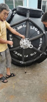 Qualité Type diamètre de Yokohama des amortisseurs 0.5m-3.3m de Marine Rubber Fender Marine Pier usine