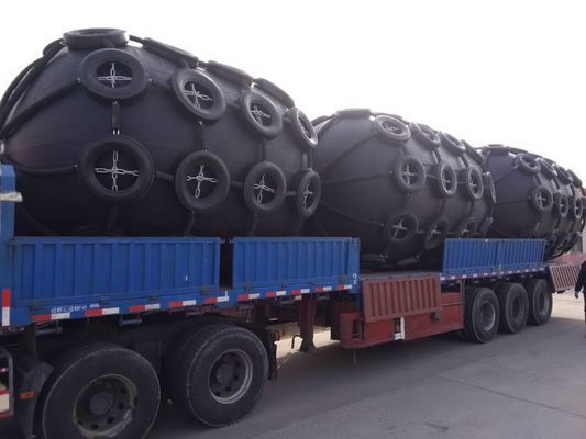 Qualité Type Marine Floating Pneumatic Fender de protection de dock et de bateau usine