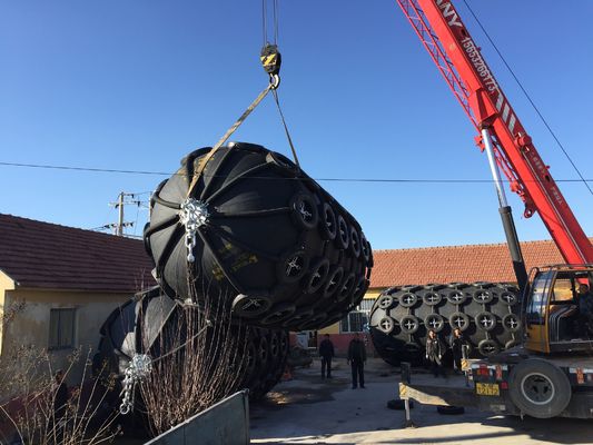 Qualité Pare-chocs faisants le coin à nervures de Yokohama Marine Rubber Fender Marine Dock usine