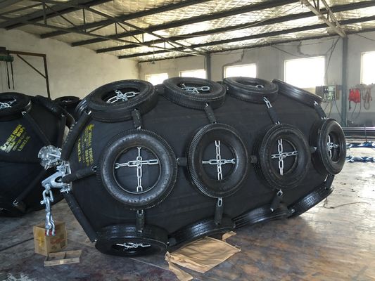 Qualité Amortisseurs d'OIN Yokohama de 50KPA/80KPA Marine Rubber Fender usine