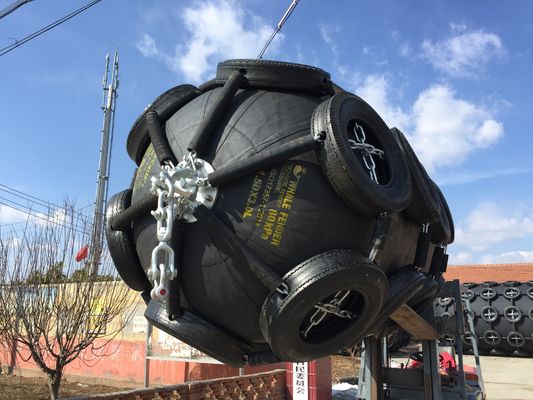 Qualité Amortisseur en caoutchouc pneumatique à nervures pneumatique de Yokohama d'équipement marin d'amortisseur de Yokohama usine