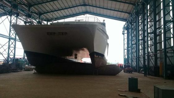 Qualité Sac de levage d'air en caoutchouc pneumatique pour le lancement de bateau usine