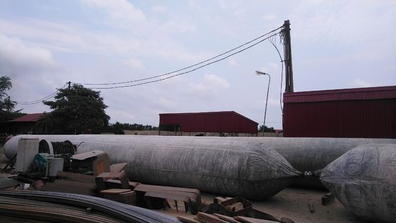 Qualité 16m Marine Rubber Airbag Boat Lift Marine Salvage Airbag usine