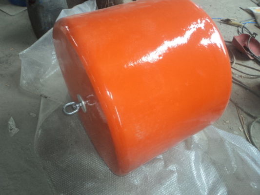 Qualité Custom Manufacturing ISO 17357 Standard Foam Filled Fender with 0.5 M~4.8 M Diameter for Marine Applications usine