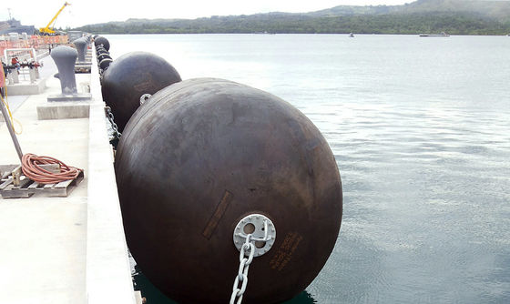 Qualité Amortisseurs en caoutchouc Marine Rubber Fender Systems de D153 Yokohama usine