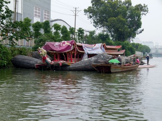 Qualité Amortisseur de flottement en caoutchouc de bateau d'amortisseur de Marine Inflatable Boat Hydro Pneumatic usine
