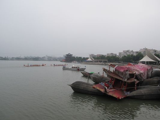 Qualité Amortisseur de flottement en caoutchouc de bateau d'amortisseur de Marine Inflatable Boat Hydro Pneumatic usine