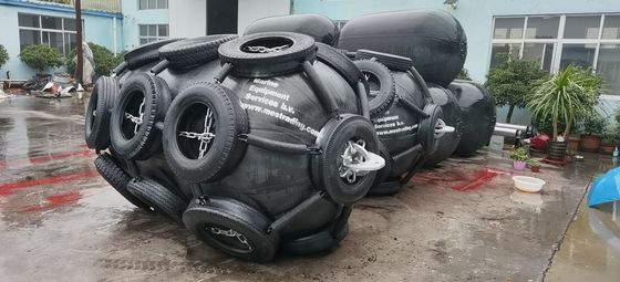 Qualité Type bateau en caoutchouc pneumatique Marine Rubber Fender de Yokohama d'amortisseur usine