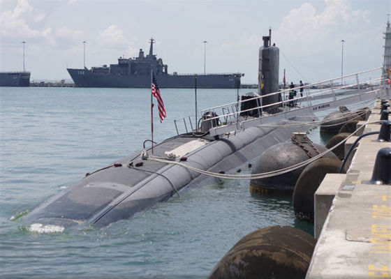 Qualité type en caoutchouc submersible hydropneumatique de bride de dock d'amortisseur de 50Kpa 80Kpa usine