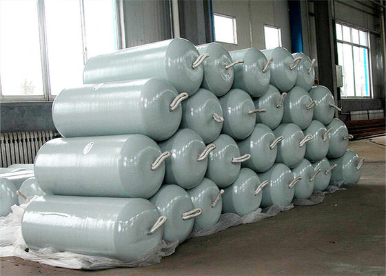 Qualité Positive Buoyancy Foam Filled Fender with Customized Size and High-Density Foam Core for Marine Dock Protection usine