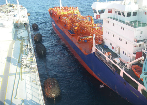 Qualité Longueur Marine Fenders pneumatique STS DST du diamètre 3.3m* 6.5m usine