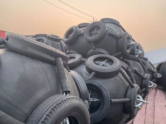 Qualité Accessoires en caoutchouc de bateau d'amortisseur marin pneumatique flottant de type Yokohama usine