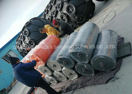 Qualité Lightweight EVA Foam Filled Fender with Excellent Impact Resistance for Custom Marine Applications usine