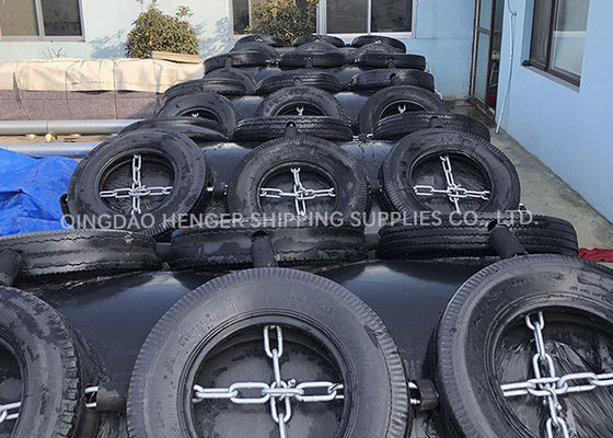 Qualité Customized Height Foam Filled Fender Protect Ship Board Production Time 5 to 10 Days Durable Marine Dock Bumper Solution usine