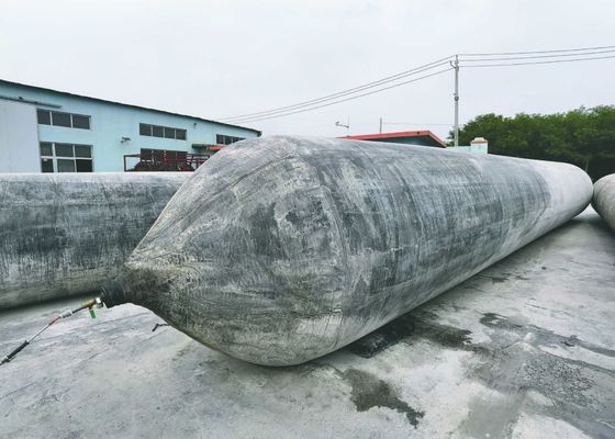 Qualité Marine Rubber Airbag with Wear Indicator Layer for 0.8-3 M Diameter and 4-25 M Length Ship Launching usine