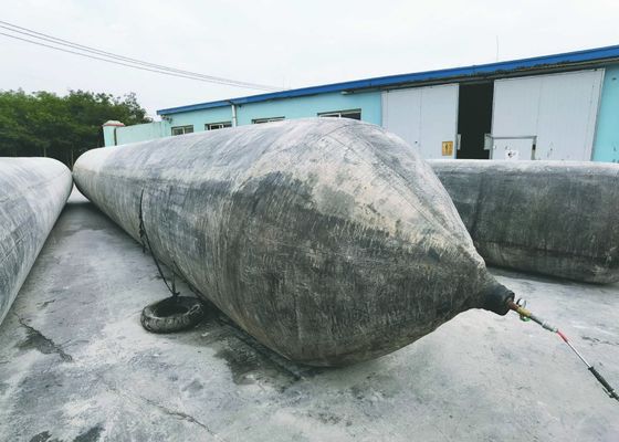Qualité ISO 14409:2011 Airbag de lancement de navire certifié avec une durée de vie de 6 à 10 ans et une plage de diamètre de 0,8 à 3,0 m pour les applications maritimes usine